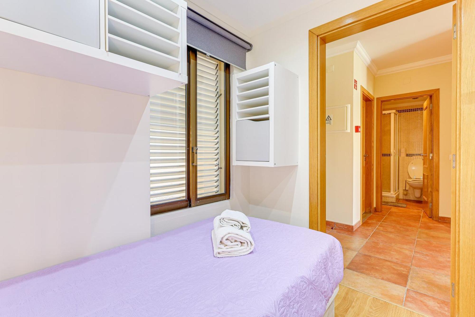 Apartment With 2 Bedrooms, 2M To The Beach Armação de Pêra Екстериор снимка