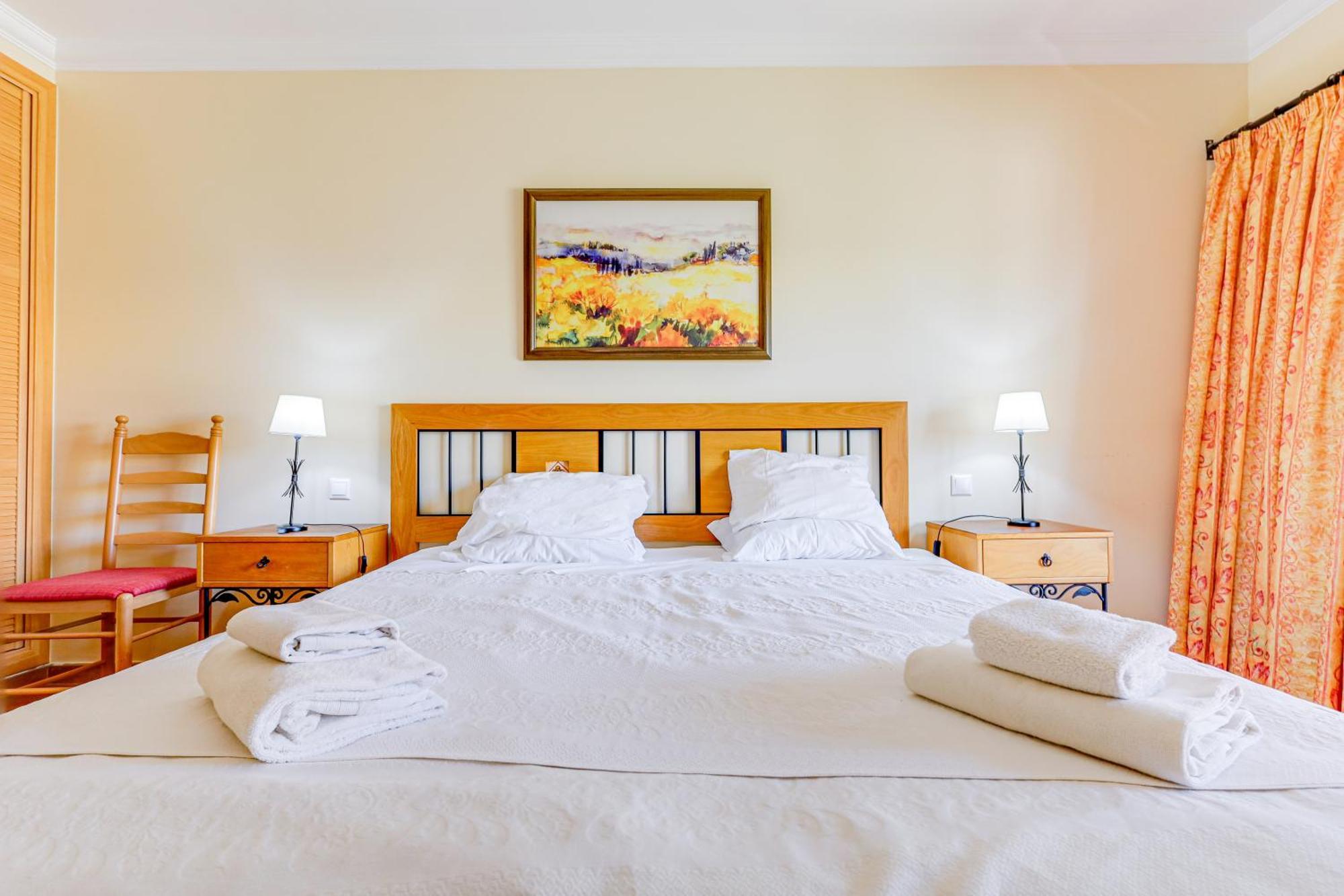 Apartment With 2 Bedrooms, 2M To The Beach Armação de Pêra Екстериор снимка